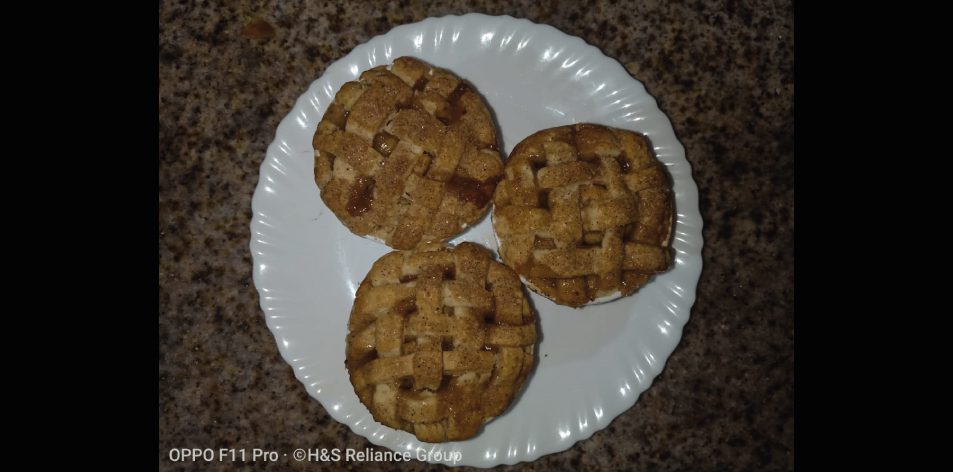 Classic Mini Apple Pies